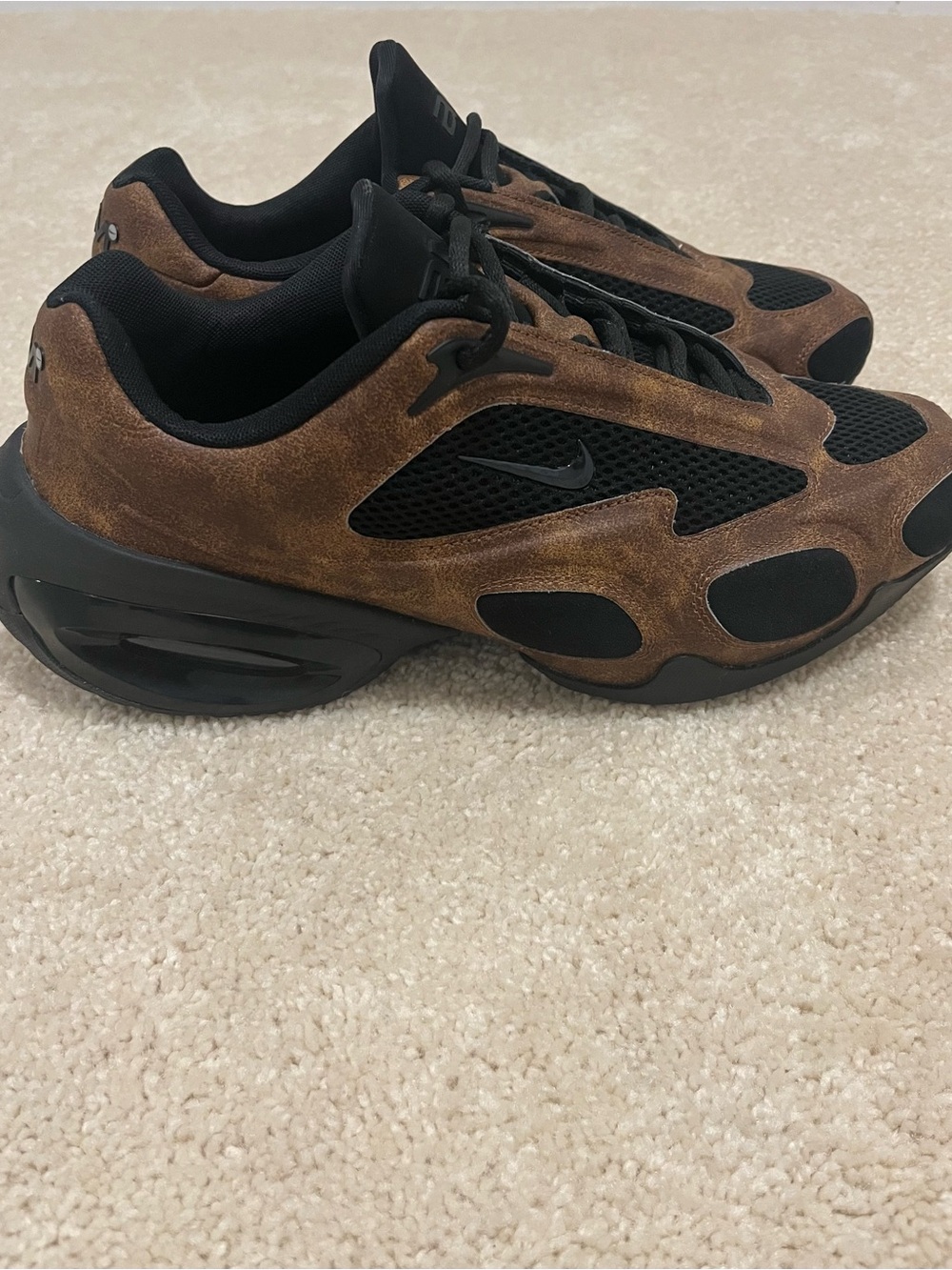 Nike Air Max Muse SE Women’s 10.5 Light British Tan Black HQ1831-200